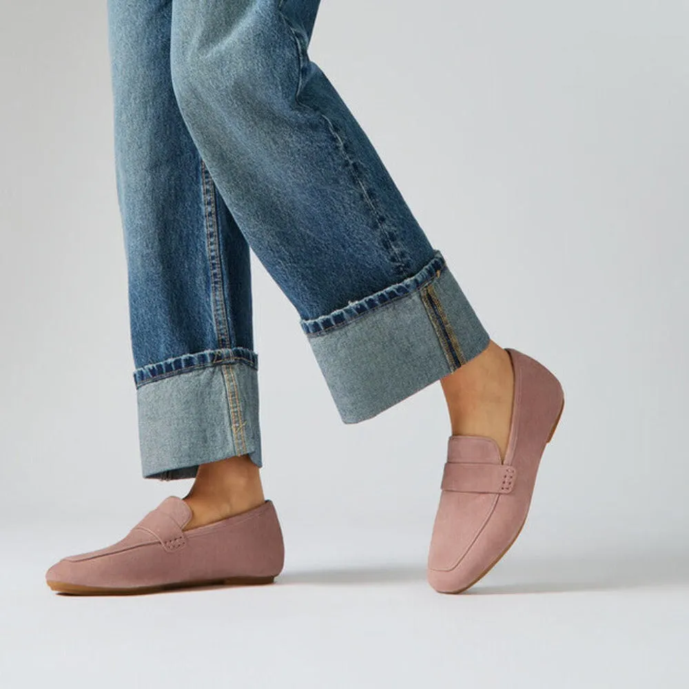 รองเท้าโลฟเฟอร์ ผู้หญิง รุ่น DELICATO SOFT SUEDE LOAFERS