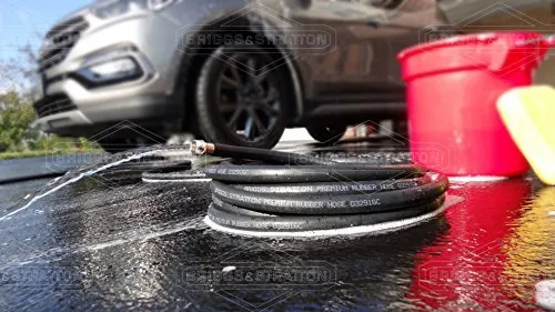 Briggs & Stratton: Heavy-Duty Rubber Garden Hose
